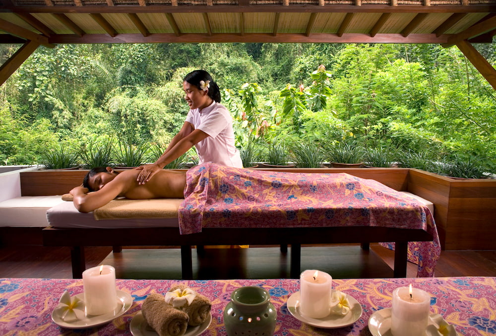 Traditional Balinese massage 3