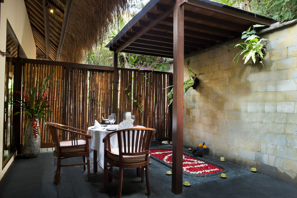 Unique Experiences in Bali - In-Villa Romantic Dining 2