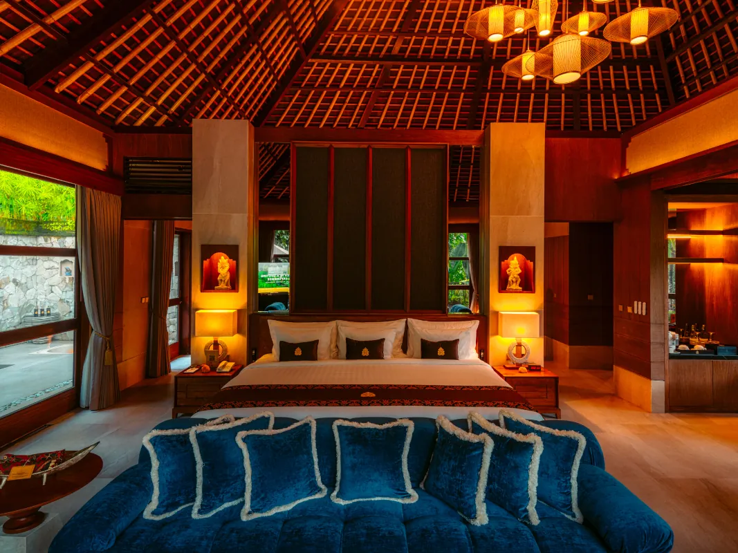  Presidential Suite Bedroom
