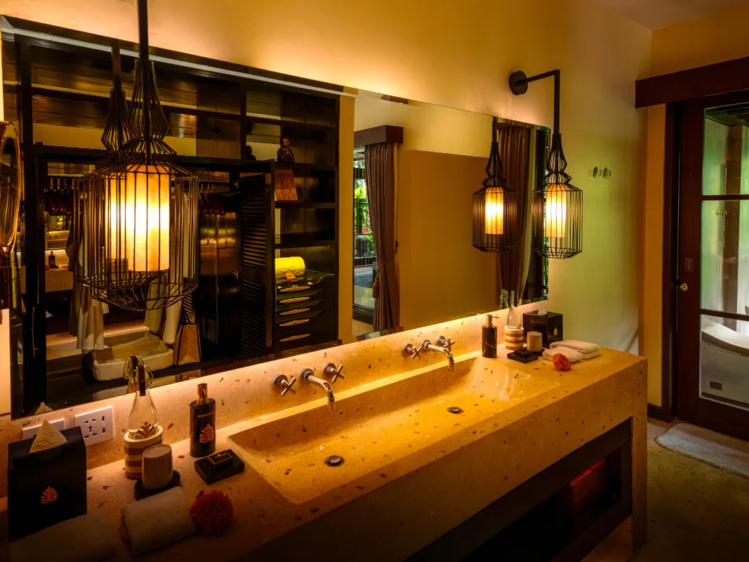  Majestic Bathroom