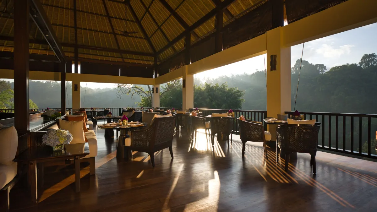 Relaxed breakfast overlooking jungle in Ubud with calm atmosphere and no crowds