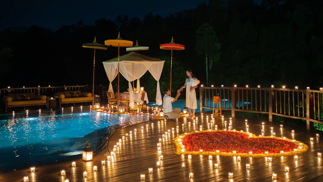 Romantic proposal Bali luxury engagement experience